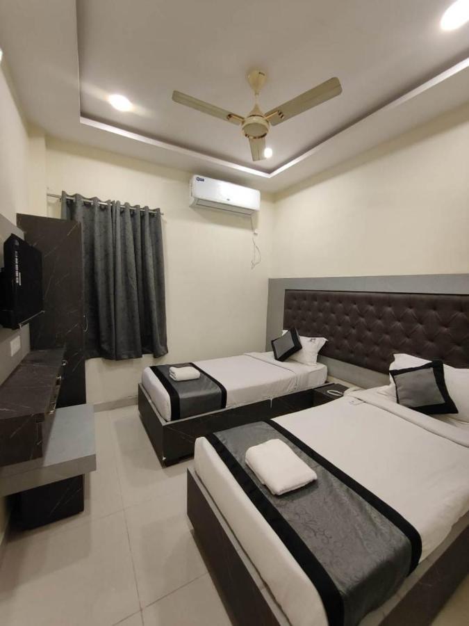 Hotel Vighneshwara Inn Vijayawada Exterior photo